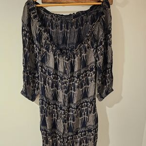 Banana Republic Black and Cream Blouse